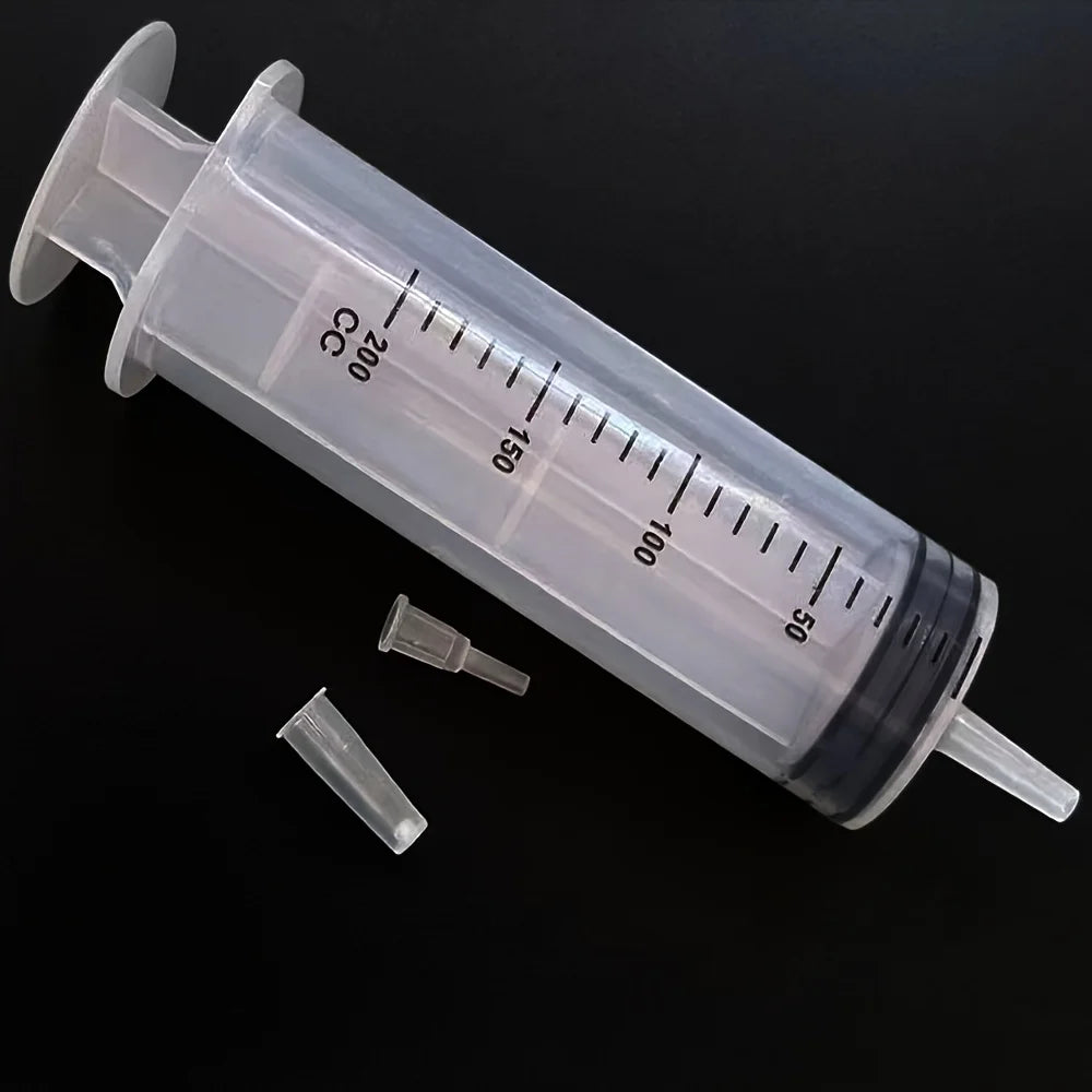 Plastic Syringe, Available in Capacities of 1000ml, 550ml, 350ml, 200ml, 100ml, 60ml, 20ml, 10ml, Suitable for Laboratory Dispensing, Dispensing Glue, Watering, and Veterinary Use