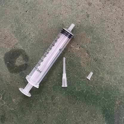 Plastic Syringe, Available in Capacities of 1000ml, 550ml, 350ml, 200ml, 100ml, 60ml, 20ml, 10ml, Suitable for Laboratory Dispensing, Dispensing Glue, Watering, and Veterinary Use