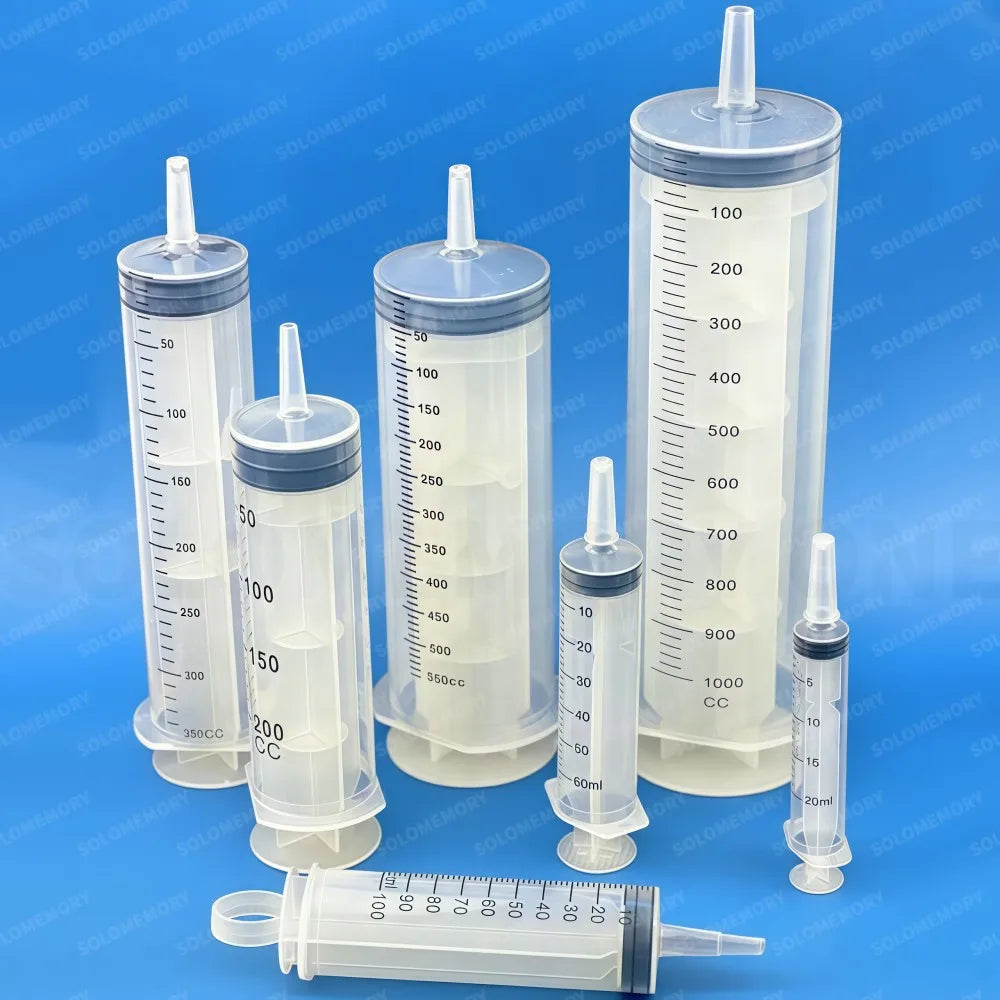 Plastic Syringe, Available in Capacities of 1000ml, 550ml, 350ml, 200ml, 100ml, 60ml, 20ml, 10ml, Suitable for Laboratory Dispensing, Dispensing Glue, Watering, and Veterinary Use